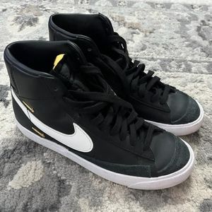 Nike Women's Blazer Mid '77 with metallic mini swoosh